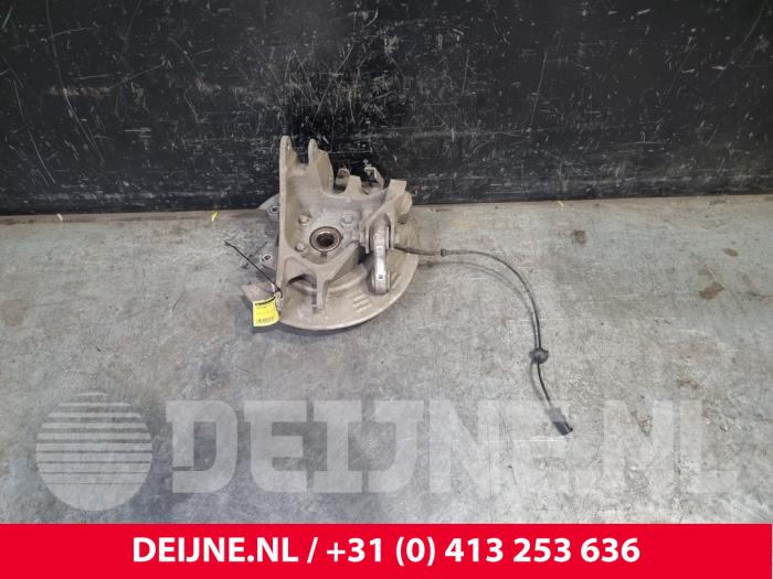 Tesla Model X Achsschenkel links hinten O221335