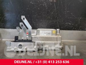 Cupra Born Voltage regulator O221368 photo 2