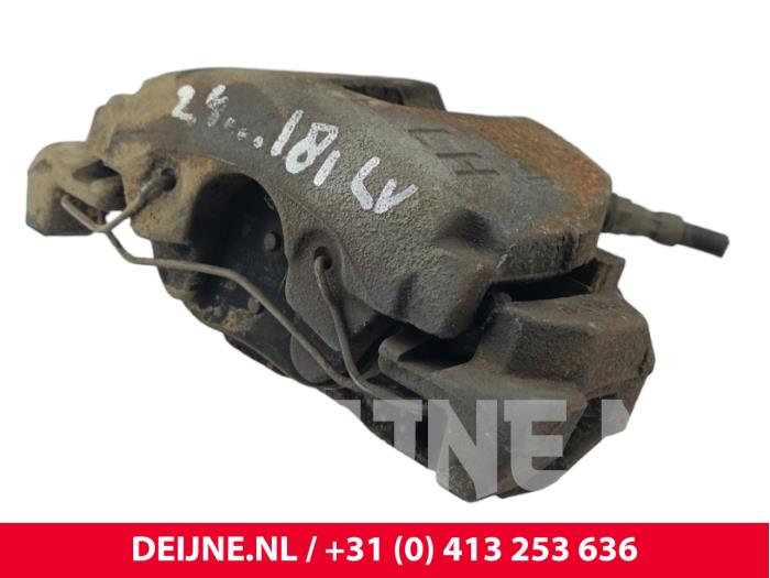 Volvo V40 Remklauw (Tang) links-voor O221517