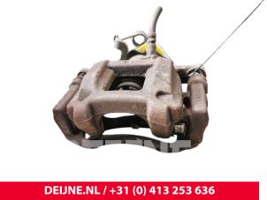 Gebruikte Remklauw (Tang) rechts-achter Ford Transit Custom 2.0 TDCi 16V Eco Blue 170 Prijs € 90,75 Inclusief btw aangeboden door van Deijne Onderdelen Uden B.V.