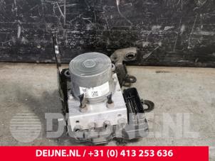Citroen Jumpy ABS pump O221588 foto 3
