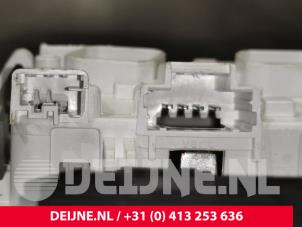 Citroen Jumpy Innenbeleuchtung hinten O221597 foto 3