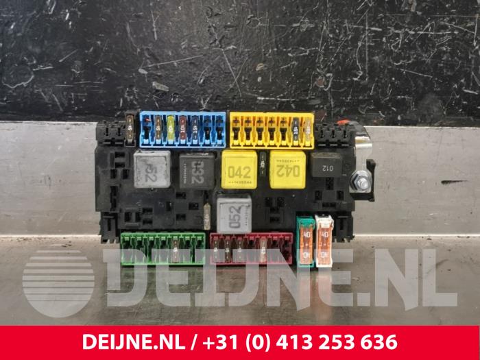 Mercedes Vito Zekeringkast O221650