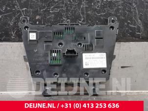 Ford Transit Custom Radiobedienfeld O221833 foto 2