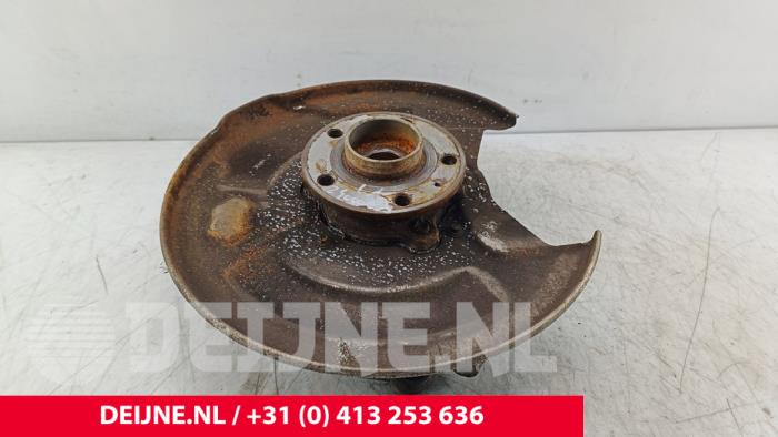 Volvo V60 Achsschenkel links hinten O221860