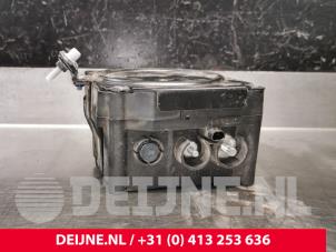 Gebruikte Start/stop condensator Volvo XC40 (XZ) 1.5 T4 Plug-in Hybrid 12V Prijs € 250,00 Margeregeling aangeboden door van Deijne Onderdelen Uden B.V.