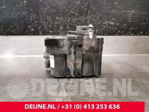 Volvo XC40 Start/stop capacitor O221913 photo 2