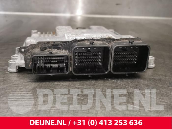 Peugeot Partner Engine management computer O221919