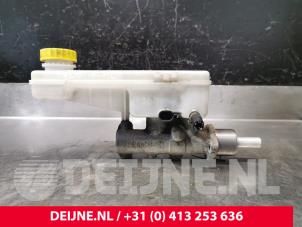 Gebruikte Hoofdremcilinder Fiat Ducato (243/244/245) 2.3 JTD 16V 15 Prijs € 48,40 Inclusief btw aangeboden door van Deijne Onderdelen Uden B.V.