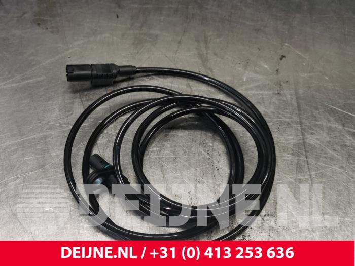 Nieuwe ABS Sensor Mercedes Sprinter Prijs € 30,25 Inclusief btw aangeboden door van Deijne Onderdelen Uden B.V.
