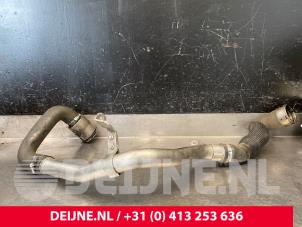 Gebruikte Intercooler Buis Renault Trafic New (FL) 2.0 dCi 16V 115 Prijs € 84,70 Inclusief btw aangeboden door van Deijne Onderdelen Uden B.V.