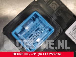 Citroen Jumpy Central electronic module O221999 foto 3