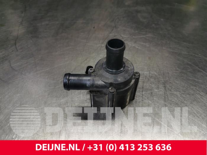 Volvo V60 Additional water pump O222069
