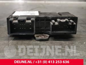 Gebruikte Module achterklep motor Volvo V60 II (ZW) 2.0 B3 16V Mild Hybrid Prijs € 185,00 Margeregeling aangeboden door van Deijne Onderdelen Uden B.V.