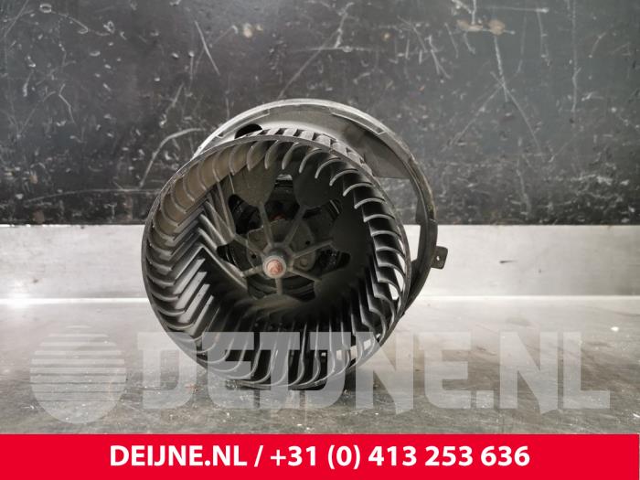 Volkswagen Caddy Kachel Ventilatiemotor O222133