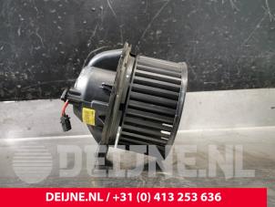 Volkswagen Caddy Heating and ventilation fan motor O222133 photo 2
