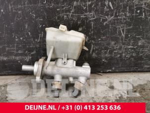 Gebruikte Hoofdremcilinder Volvo V70 (SW) 2.4 20V 170 Prijs € 40,00 Margeregeling aangeboden door van Deijne Onderdelen Uden B.V.
