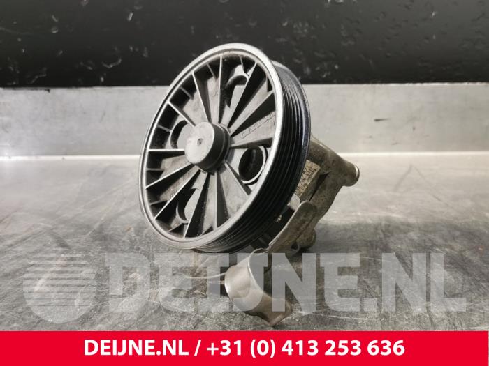 Gebruikte Pomp Servo Volvo S60 I (RS/HV) 2.4 20V 140 Prijs € 75,00 Margeregeling aangeboden door van Deijne Onderdelen Uden B.V.