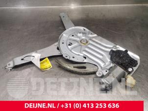 Gebruikte Raammechaniek 4Deurs links-voor Volvo S60 I (RS/HV) 2.4 20V 140 Prijs € 65,00 Margeregeling aangeboden door van Deijne Onderdelen Uden B.V.