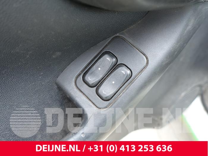 Opel Combo Elektrisch Raam Schakelaar O222334