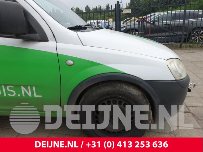 Opel Combo Kotflügel rechts vorne O222355