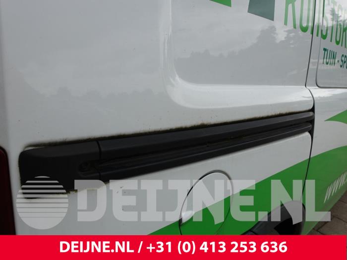 Opel Combo Schiebetür Schiene rechts O222360