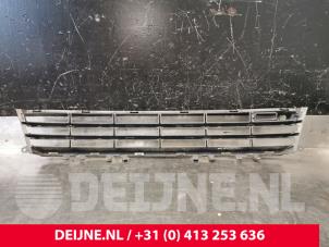 Volvo V70 Bumper grille O222422 photo 2