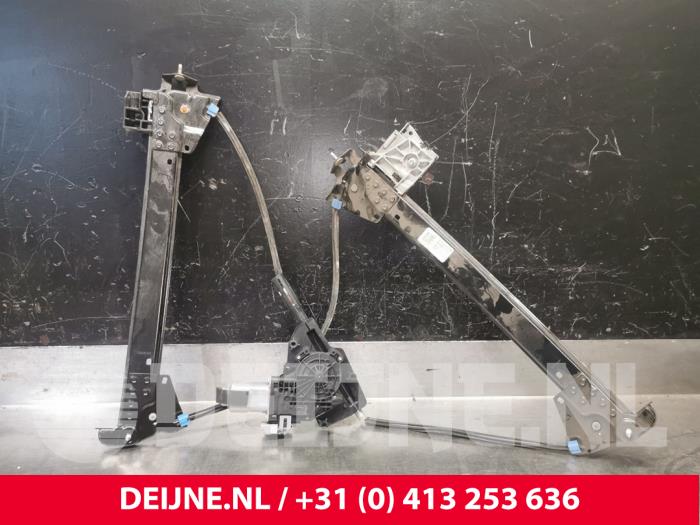 Tesla Model S Ruitmechaniek 4Deurs links-voor O222431