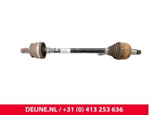 Gebruikte Steekas links-achter Volvo XC60 II (UZ) 2.0 T8 16V Hybrid AWD Prijs € 250,00 Margeregeling aangeboden door van Deijne Onderdelen Uden B.V.