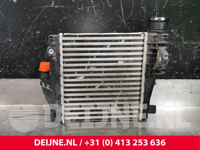 Gebruikte Intercooler Opel Combo Cargo 1.6 CDTI 75 Prijs € 60,50 Inclusief btw aangeboden door van Deijne Onderdelen Uden B.V.