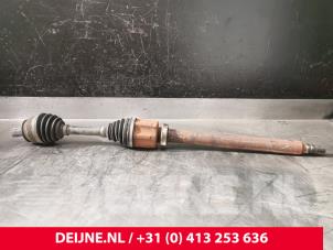 Gebruikte Aandrijfas rechts-voor Volvo V60 I (FW/GW) 2.4 D6 20V AWD Twin Engine Plug-in Hybrid Prijs € 100,00 Margeregeling aangeboden door van Deijne Onderdelen Uden B.V.