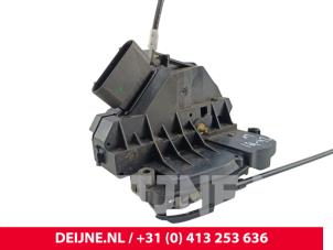 Volvo V60 Door lock mechanism 4-door, front left O222591 photo 3