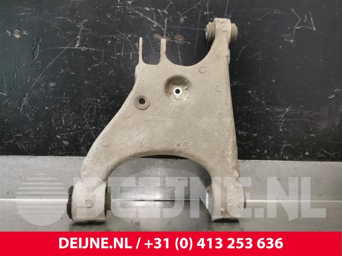 Tesla Model X Draagarm onder rechts-achter O222656