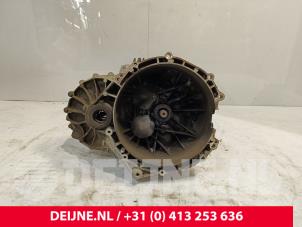 Gebruikte Versnellingsbak Ford Transit Custom 2.0 TDCi 16V Eco Blue 170 Prijs € 1.149,50 Inclusief btw aangeboden door van Deijne Onderdelen Uden B.V.