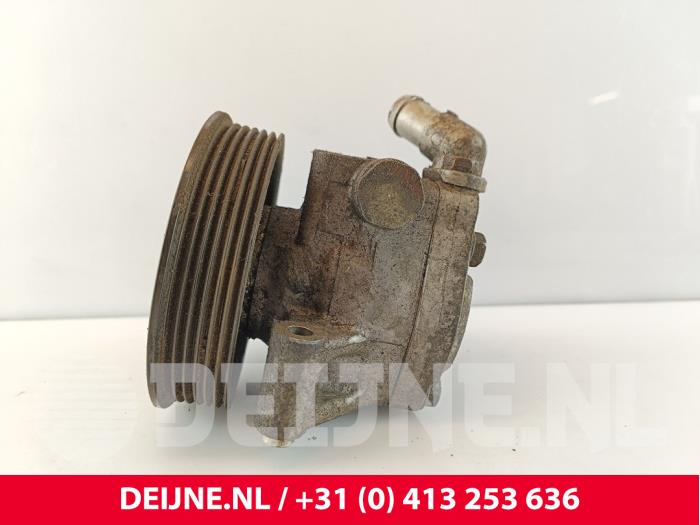 Stuurbekrachtiging Pomp van een Ford Transit Custom 2.0 TDCi 16V Eco Blue 170 2016