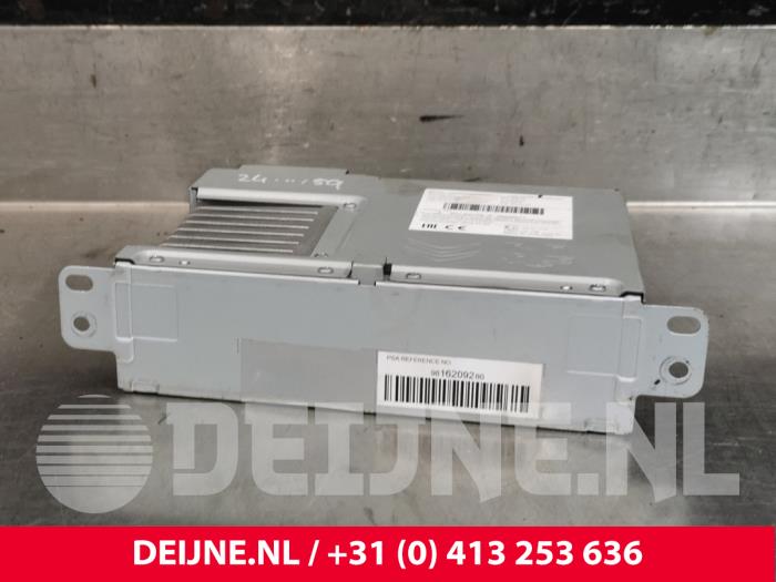 Citroen Jumpy Radio amplifier O223013