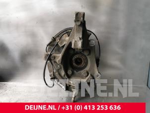 Volvo V70 Achsschenkel links vorne O222989 foto 2