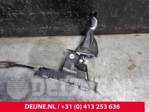 Volkswagen Caddy Versnellingspook O223106 foto 2