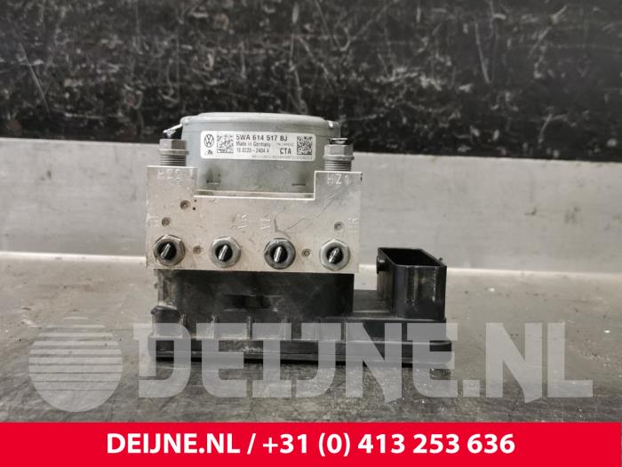 Volkswagen Caddy ABS Pumpe O223062