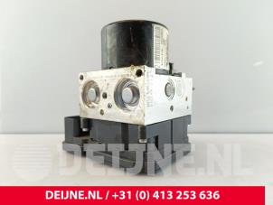 Volvo V60 ABS Pumpe O223155 foto 3