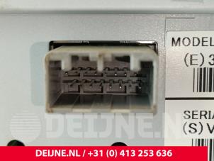 Volvo V60 Display Multi Media control unit O223168 photo 3