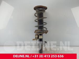 Volvo V60 Schokdemperpoot links-voor O223198 foto 2