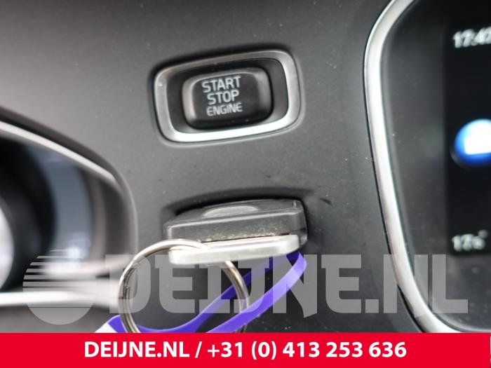 Volvo V40 Elektronisches Zündschloss O223272