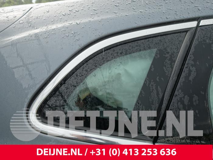 Volvo V40 Zusätzliches Fenster 4-türig rechts hinten O223275