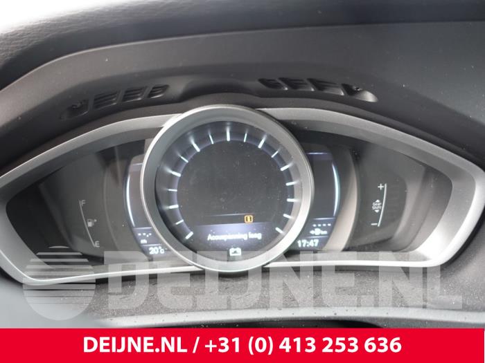 Volvo V40 Tacho - Kombiinstrument KM O223280