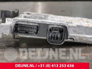 Gebruikte Start/Stop computer Peugeot Partner (GC/GF/GG/GJ/GK) 1.6 HDI 90 Prijs € 90,75 Inclusief btw aangeboden door van Deijne Onderdelen Uden B.V.