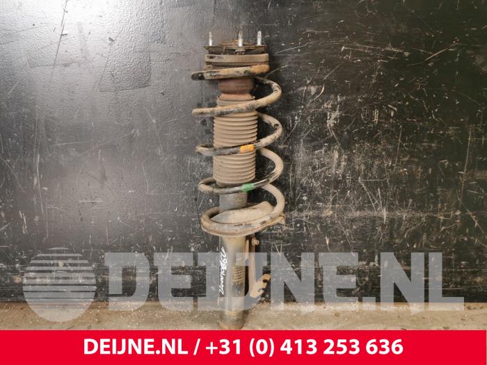 Ford Transit Connect Stoßdämpferstrebe links vorne O223830