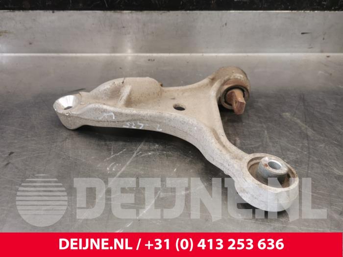 Volvo V70 Querlenker unten links vorne O223833
