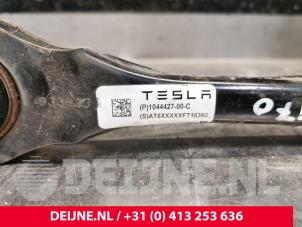 Tesla Model 3 Querlenker oben links hinten O223868 foto 3