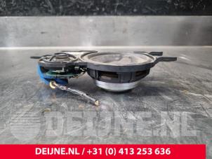Gebruikte Luidspreker Volvo C70 (NK) 2.4 T 20V Prijs € 110,00 Margeregeling aangeboden door van Deijne Onderdelen Uden B.V.